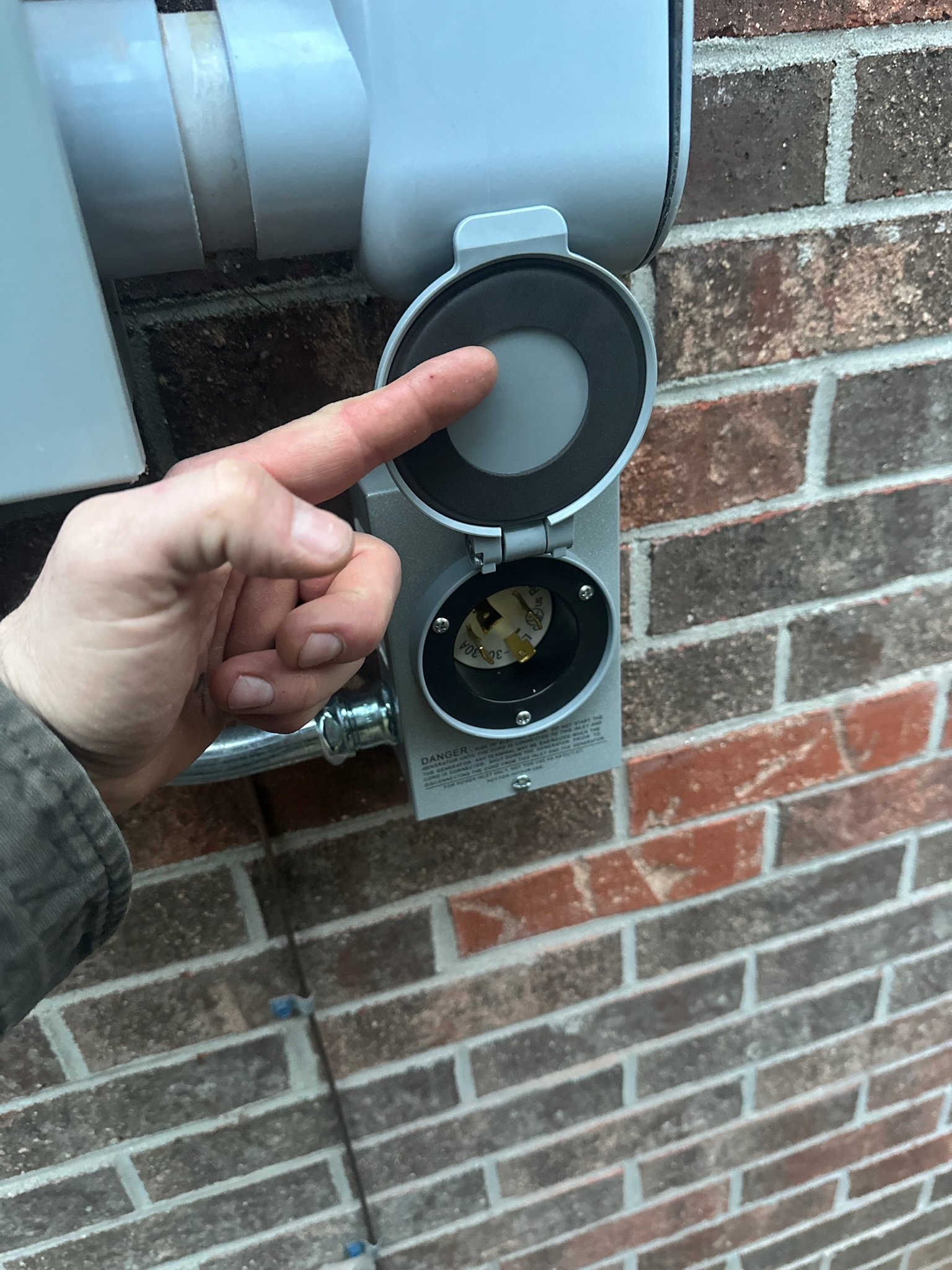 Generator inlet — 30A transfer outlet